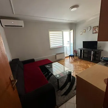 Distrikt Apartman *